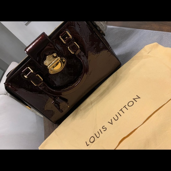 Louis Vuitton Purse - Picture 2 of 6